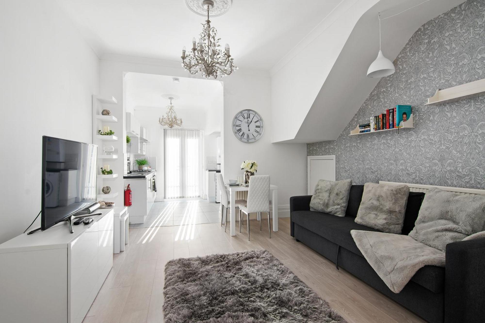 The Roost Group - Stylish Apartments Грейвсенд Екстериор снимка